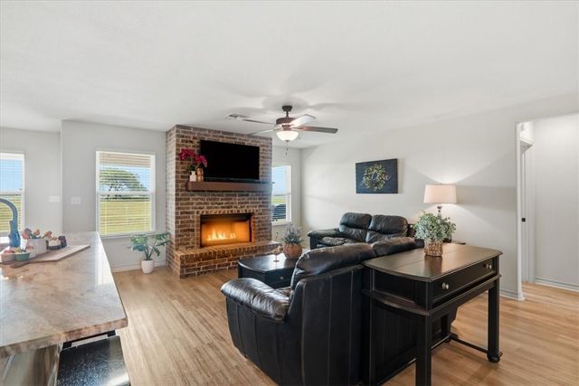 291 Kana Road, Sandia, TX 78383