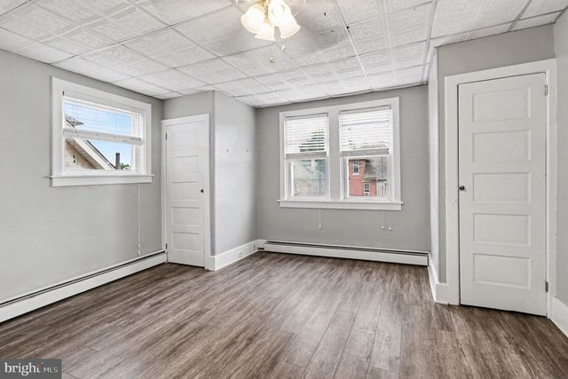 624 BRIDGE ST, Phoenixville, PA 19460