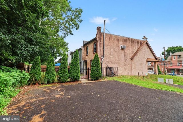 624 BRIDGE ST, Phoenixville, PA 19460