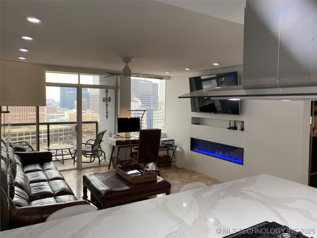 410 W 7th Street 1824, Tulsa, OK 74119