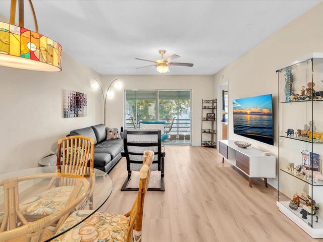 2501 W Golf Boulevard 234, Pompano Beach, FL 33064