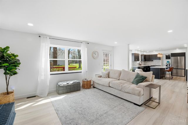 1160 Ivy Farm Way, Pierce Twp, OH 45102