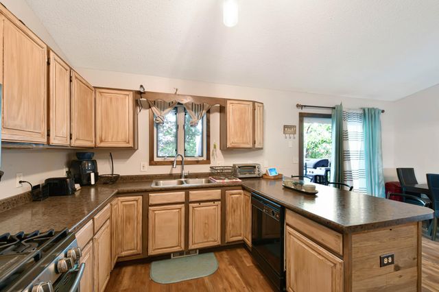1849 29th Street Circle S, Moorhead, MN 56560