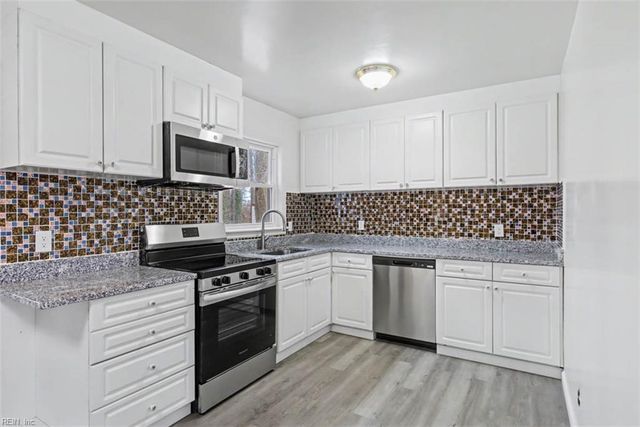 911 Taft DR, Portsmouth, VA 23701