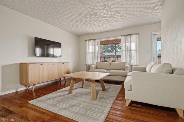 911 Taft DR, Portsmouth, VA 23701