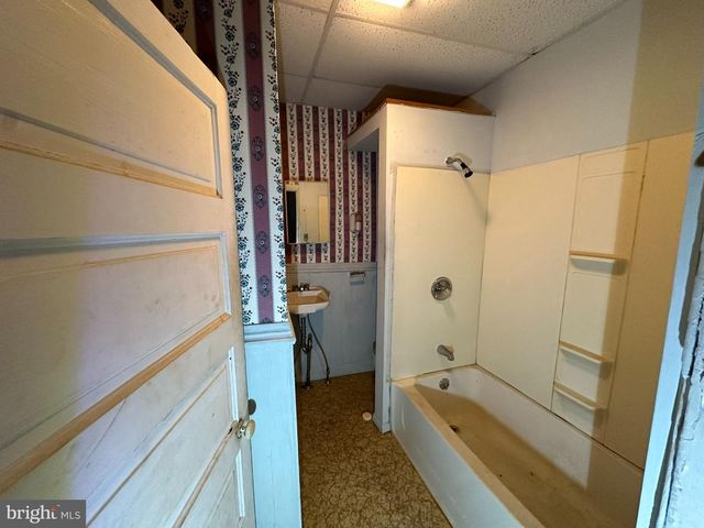 513-515 PENN ST, Huntingdon, PA 16652