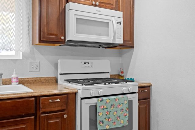 2224 Bartolo Avenue SW, Albuquerque, NM 87105