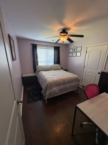 1100 Jon Dr, Clarksville, TN 37043