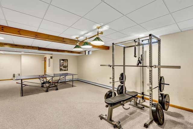 5 Quail Run Ln, Sandwich, MA 02537