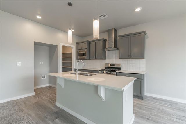 10720 NW 20th Street, Yukon, OK 73099