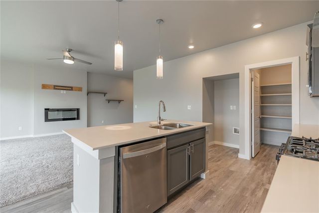 10720 NW 20th Street, Yukon, OK 73099