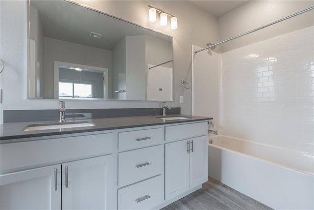 10720 NW 20th Street, Yukon, OK 73099