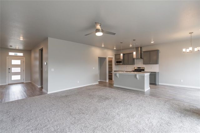 10720 NW 20th Street, Yukon, OK 73099