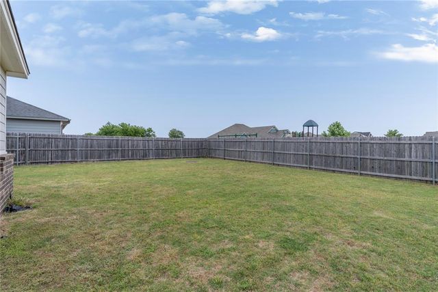 10720 NW 20th Street, Yukon, OK 73099