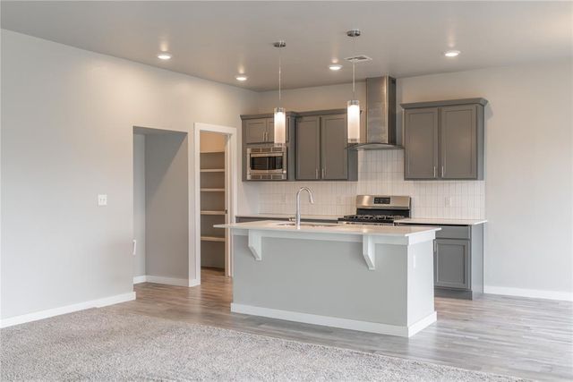 10720 NW 20th Street, Yukon, OK 73099