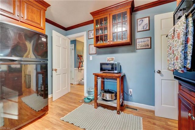 311 Corbin DR, Newport News, VA 23606