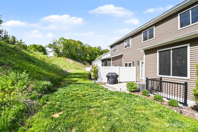 1018 Castlebay Way, Hudsonville, MI 49426