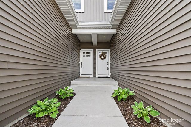 1018 Castlebay Way, Hudsonville, MI 49426
