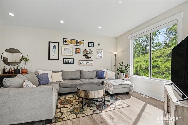 1018 Castlebay Way, Hudsonville, MI 49426