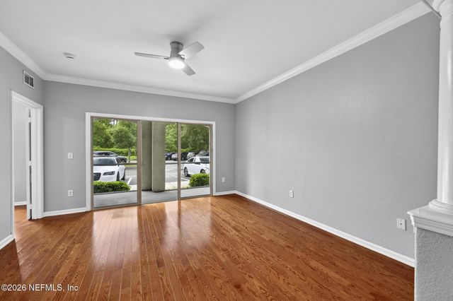 8290 GATE Parkway W 601, Jacksonville, FL 32216