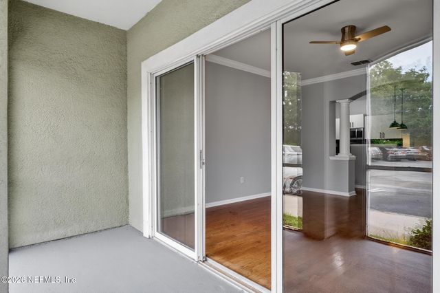 8290 GATE Parkway W 601, Jacksonville, FL 32216