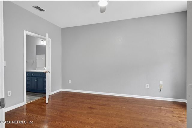 8290 GATE Parkway W 601, Jacksonville, FL 32216