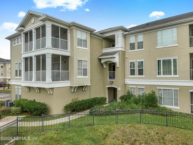 8290 GATE Parkway W 601, Jacksonville, FL 32216