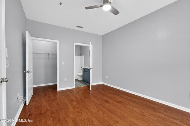 8290 GATE Parkway W 601, Jacksonville, FL 32216