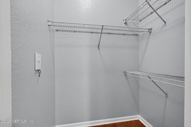 8290 GATE Parkway W 601, Jacksonville, FL 32216