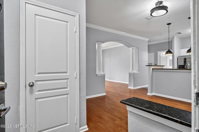 8290 GATE Parkway W 601, Jacksonville, FL 32216