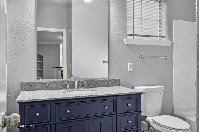 8290 GATE Parkway W 601, Jacksonville, FL 32216