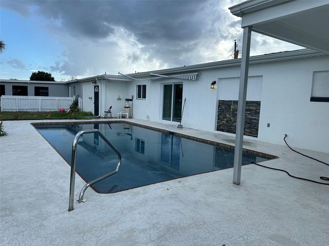 135 GODFREY AVENUE NE, Port Charlotte, FL 33952