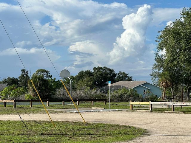 135 GODFREY AVENUE NE, Port Charlotte, FL 33952