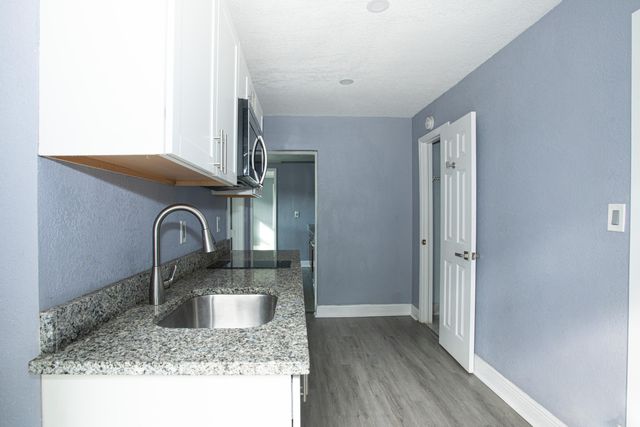 849 W 2nd Street A, Riviera Beach, FL 33404