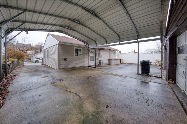 1375 Washington Blvd, Port Vue, PA 15133