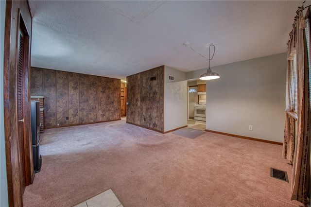 1375 Washington Blvd, Port Vue, PA 15133