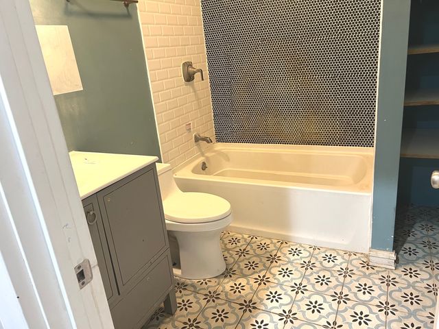 8227 S Avalon Avenue, Chicago, IL 60619