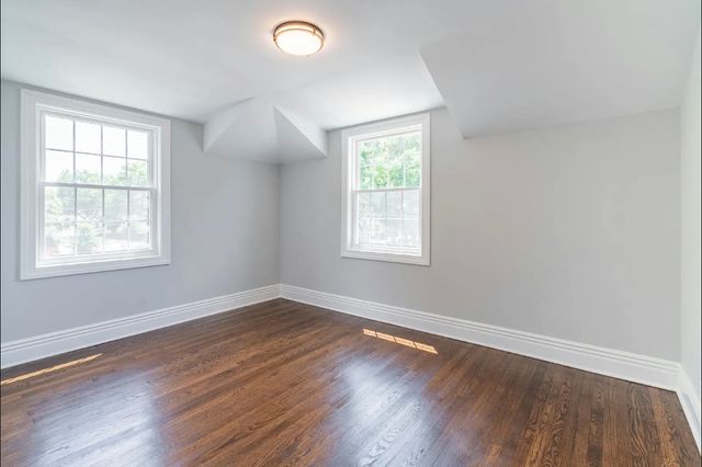 7137 N Francisco Avenue, Chicago, IL 60645