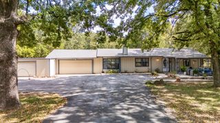 350 Rs County Road 3367, Emory, TX 75440