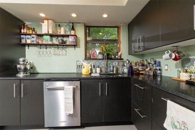 821 Cherlynne Drive, Cedar Hill, TX 75104