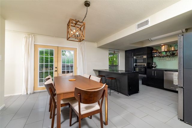 821 Cherlynne Drive, Cedar Hill, TX 75104