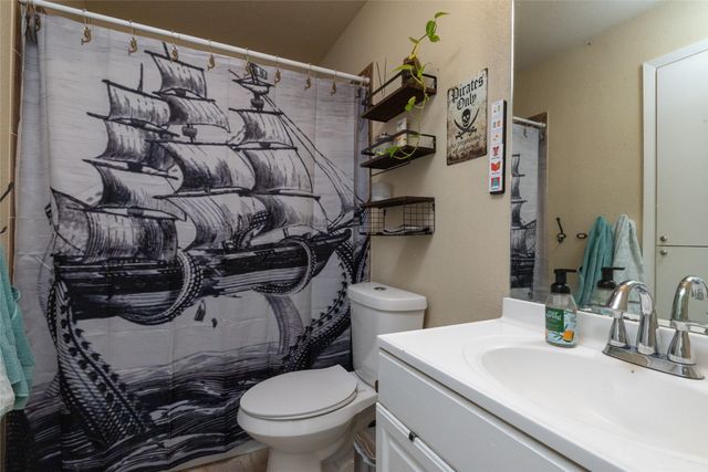 821 Cherlynne Drive, Cedar Hill, TX 75104