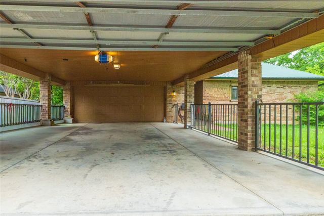 821 Cherlynne Drive, Cedar Hill, TX 75104