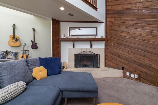 821 Cherlynne Drive, Cedar Hill, TX 75104