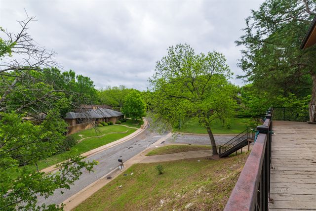 821 Cherlynne Drive, Cedar Hill, TX 75104