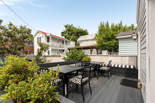 142 Spring Street, Charleston, SC 29403