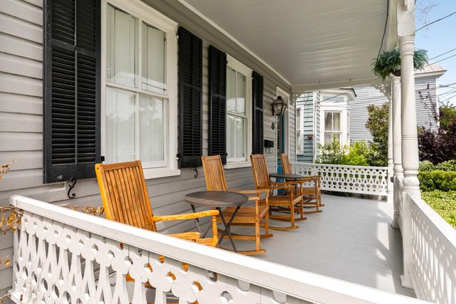 142 Spring Street, Charleston, SC 29403