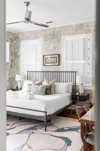 142 Spring Street, Charleston, SC 29403