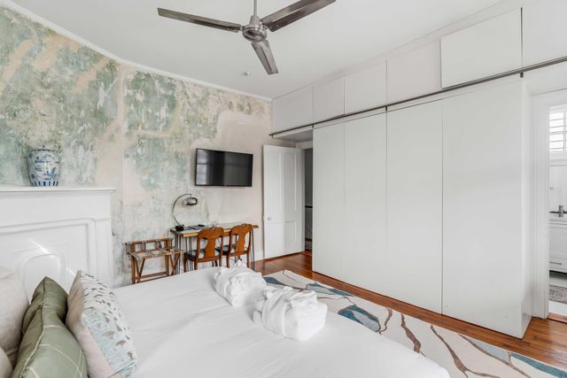 142 Spring Street, Charleston, SC 29403