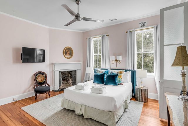 142 Spring Street, Charleston, SC 29403